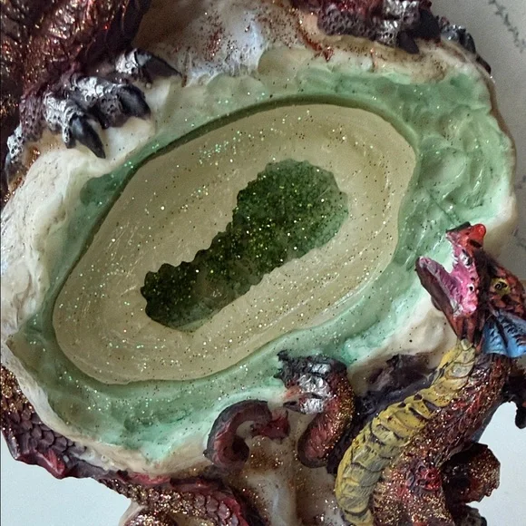 Majestic Dragon Sculpture in Red and Green - Picture 3 of 9